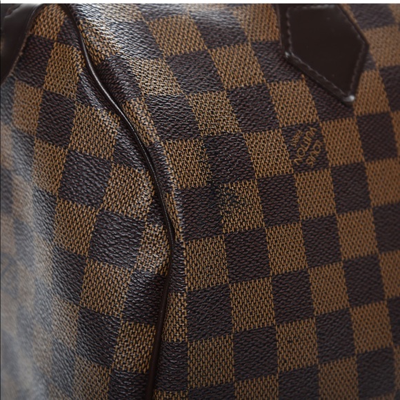 Authentic Pre-Loved Louis Vuitton Speedy 30 - Picture 10 of 15